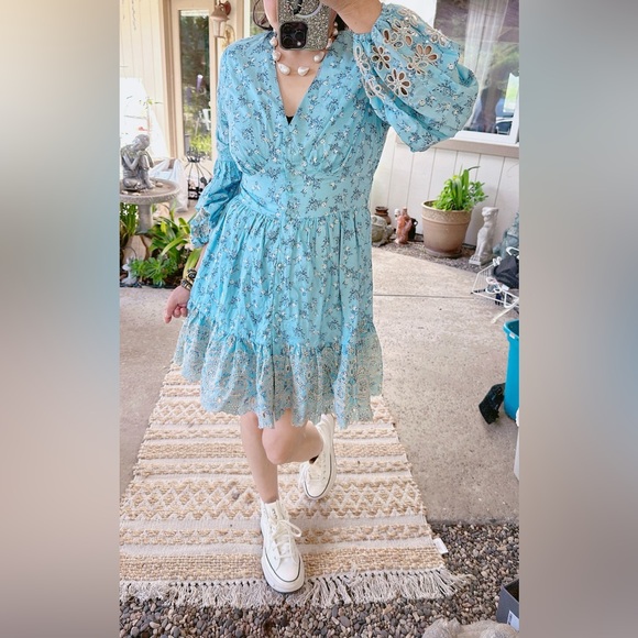 Medium NWT a Collective Story Boho Blue Floral Eyelet Mini Dress - Picture 6 of 6